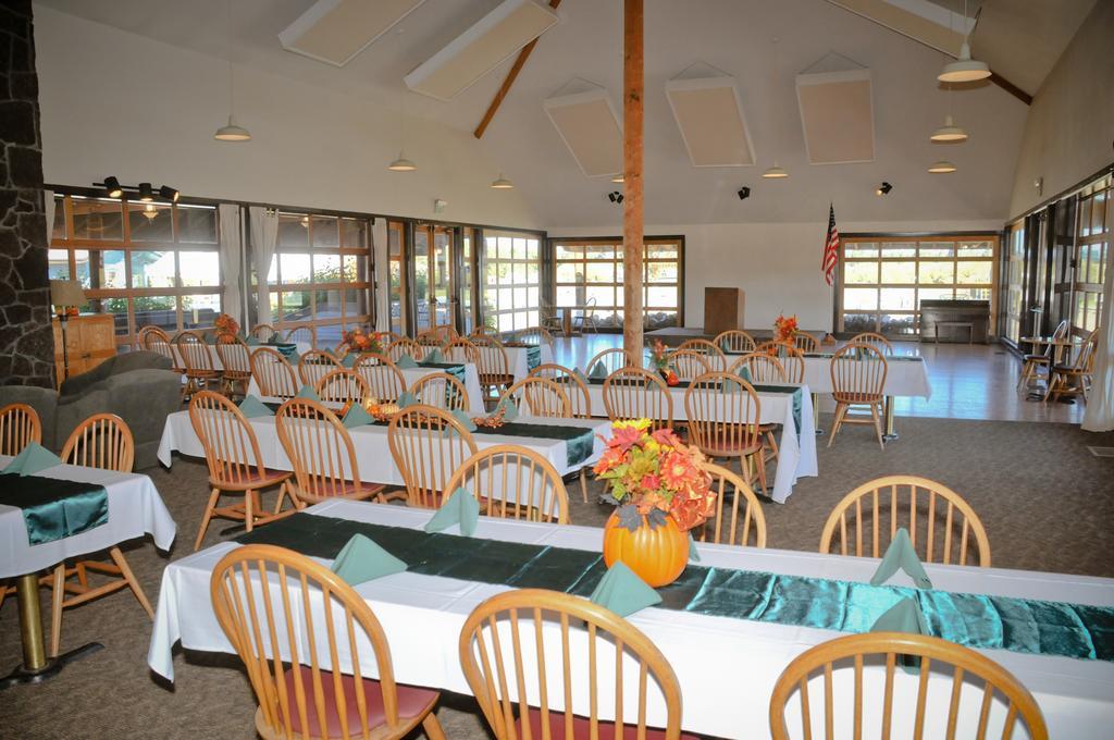Bend-Sunriver Camping Resort Studio Cabin 6 Bagian luar foto