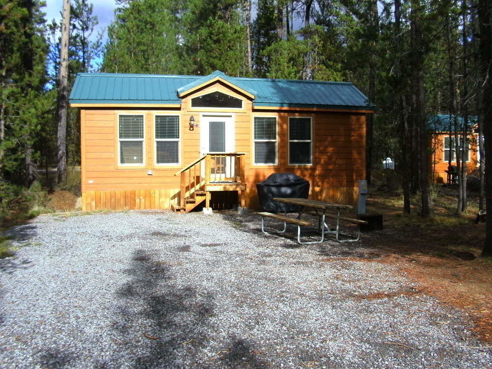 Bend-Sunriver Camping Resort Studio Cabin 6 Bagian luar foto