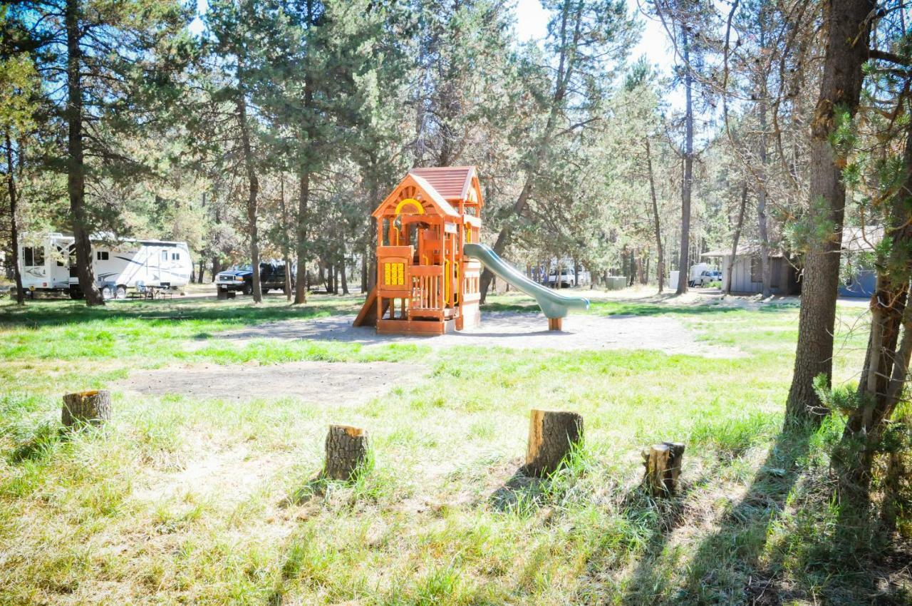 Bend-Sunriver Camping Resort Studio Cabin 6 Bagian luar foto